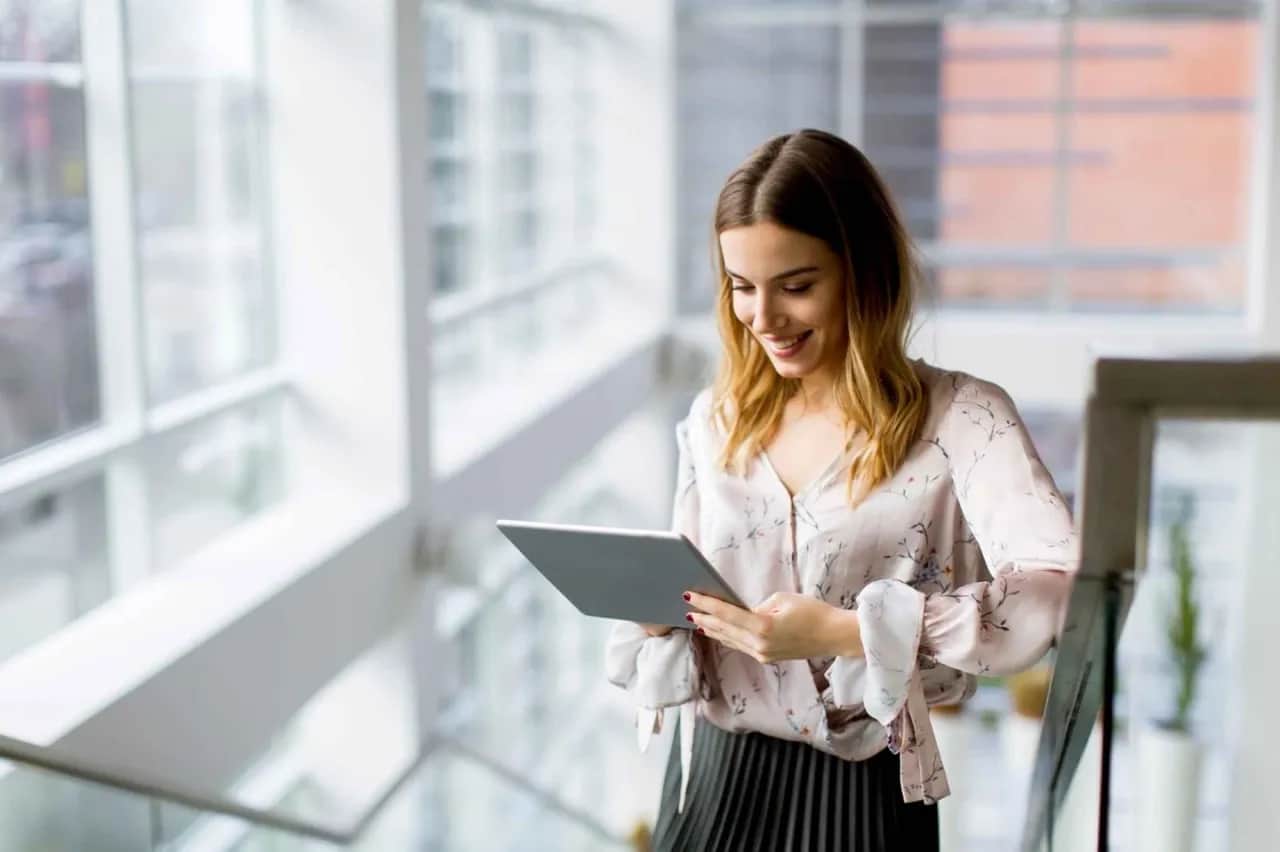 Tablet czy laptop na studia – co wybrać, by uniknąć rozczarowania?