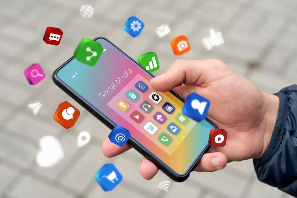 Jak łatwo sprawdzić historię pobranych aplikacji na Androidzie i iOS