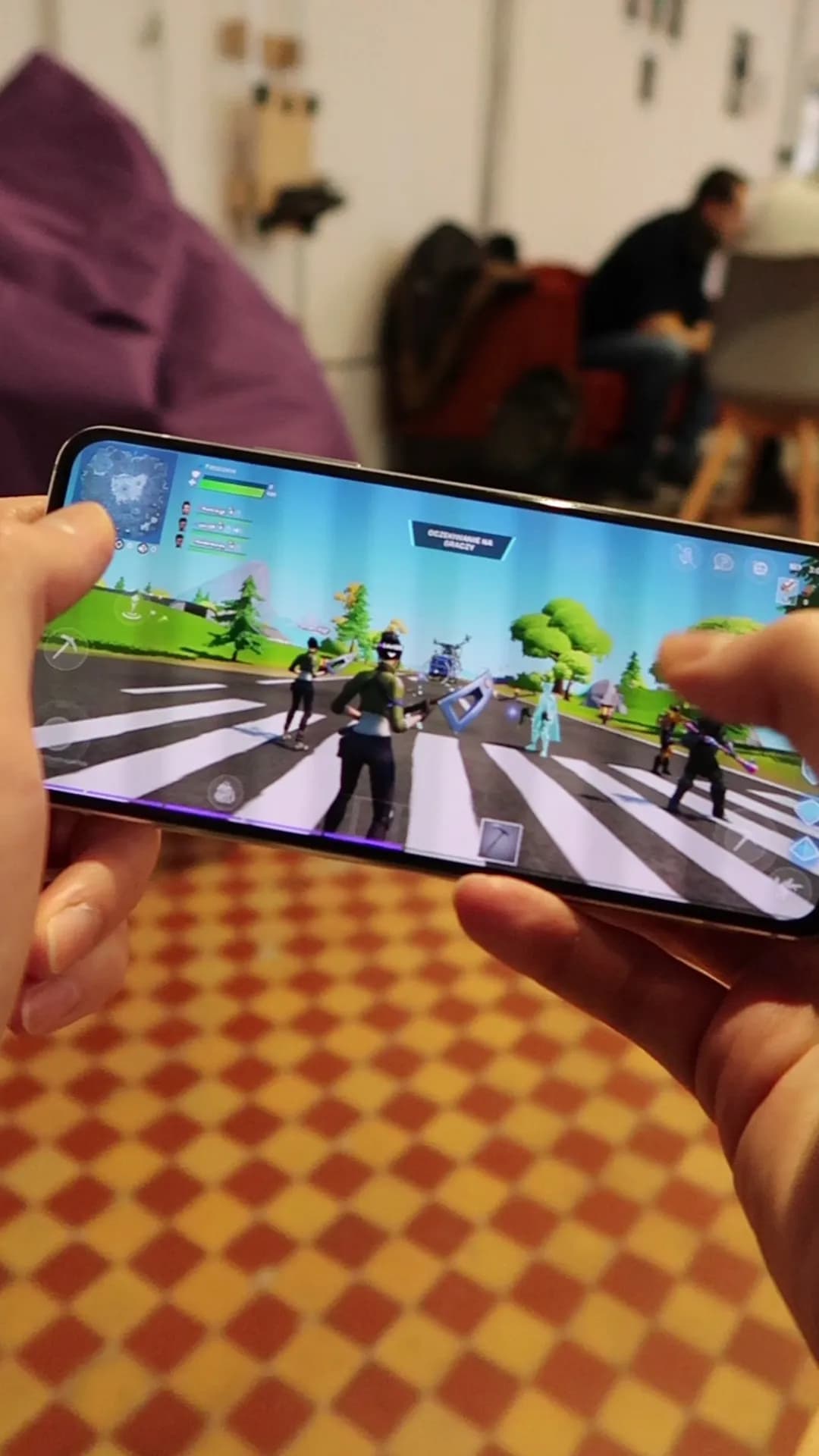 Jak zainstalować Fortnite na telefon? Proste kroki i wymagania sprzętowe